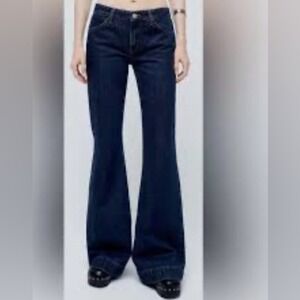 Re/done 70's low rise flare Dark wash/Heritage Rinse 100% cotton size 23
